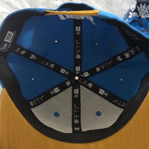 SOLD // SOLD // SOLD // SOLD - Picture 4 of 5